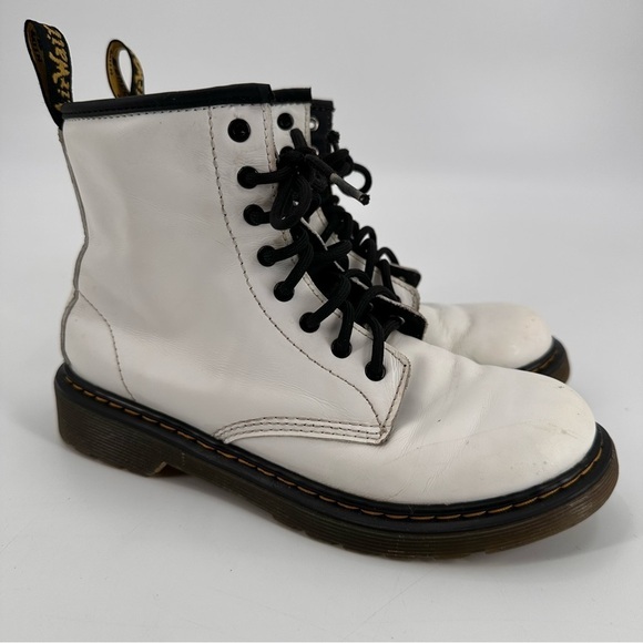Dr. Martens White Lace Up Boots Women’s 5 FLAWS - Picture 1 of 8